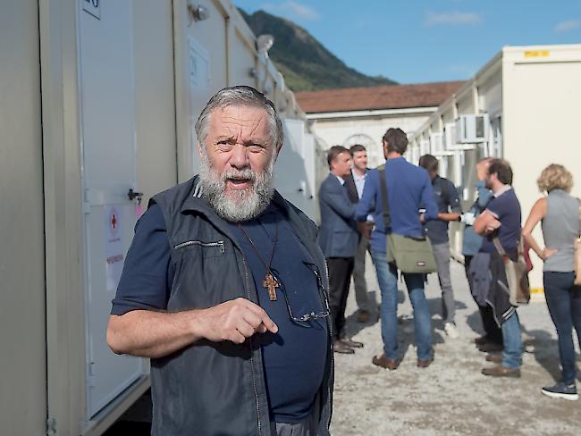 Die im September eingerichtete Containerunterkunft für Flüchtlinge in Como könnte schnell an ihre Kapazitätsgrenzen stossen. Verantwortliche wie der Caritas-Direktor Roberto Bernasconi denken bereits über spezielle Strukturen für Minderjährige nach.