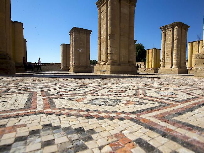 Das riesige Bodenmosaik im Palast Hisham in Jericho wird restauriert.