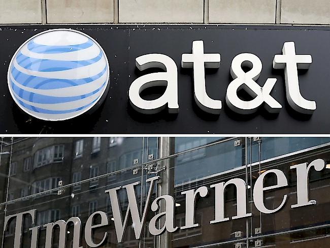 Der US-Telekomriese AT&T will sich Time Warner unter den Nagel reissen: Die Politik reckt schon mal den Warnfinger.