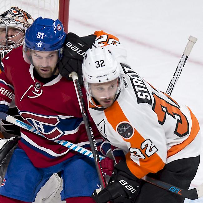 Mark Streit (ganz) rechts verliert mit den Philadelphia Flyers gegen die Montreal Canadiens
