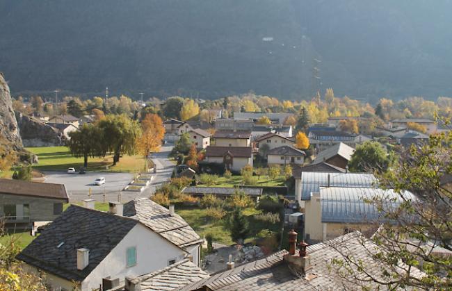 Am günstigsten wohnt man im Wallis und schweizweit in den Bezirken Östlich und Westlich Raron.