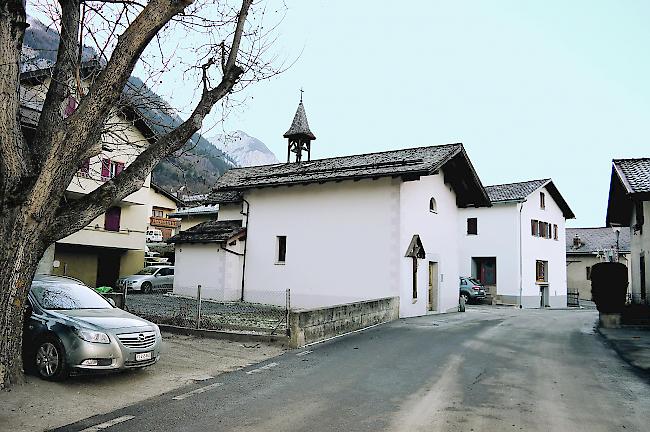 Die Kapelle im Dorfinnern ist eine der Sehenswürdigkeiten im Dorf.