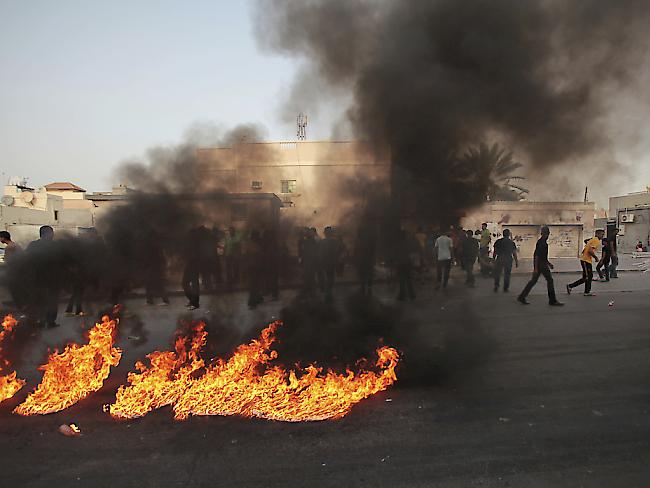 Proteste in Bahrain 2014. Drei Männer wurden nun in dem Land hingerichtet, weil sie 2014 einen Bombenanschlag verübt haben sollen. (Archiv)