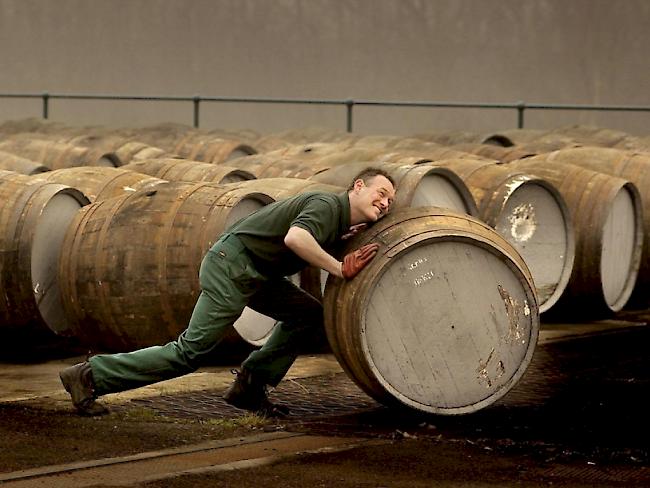 Die Whiskybrenner auf der Insel müssen sich auf einen Rückgang der Exporte gefasst machen. Das "Wasser des Lebens" macht einen grossen Teil der Agrarausfuhren von Grossbritannien in die EU aus.