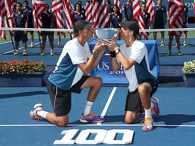 Die Zwillinge Bob und Mike Bryan nach ihrem Doppel-Triumph am US Open 2014