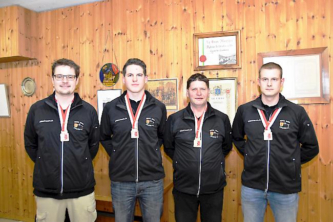 Das Pistol-Team Stalden konnte am Walliser Kantonalfinal der Schweizer Pistolen-Gruppenmeisterschaft 10m erneut einen Erfolg feiern. Ebenso am Final vom Bezirksschiessen vom vergangenen Mittwoch. 