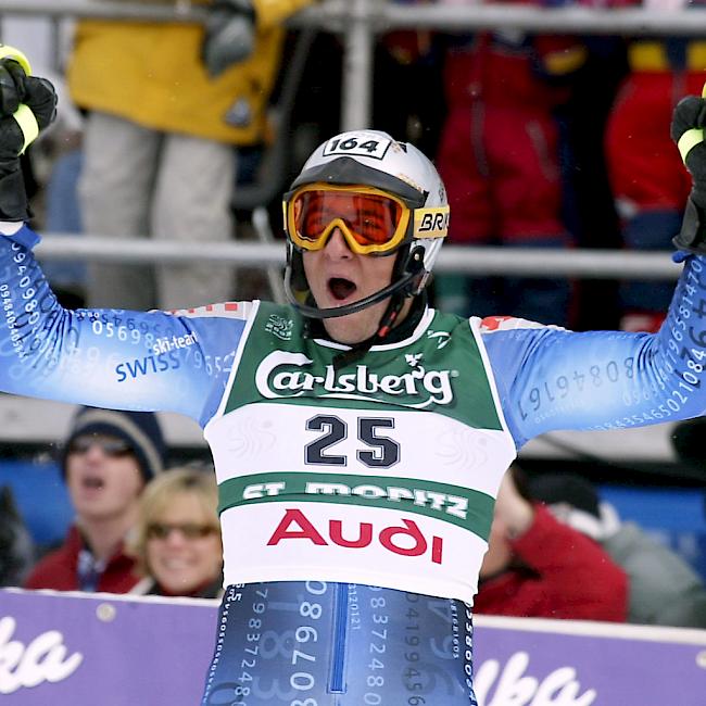 Silvan Zurbriggen jubelt nach seiner Fahrt zu Slalom-Silber