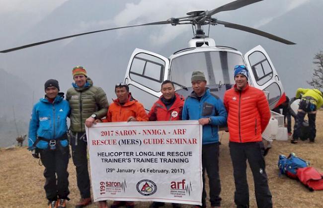 Eindrücke aus den Kursen für die nepalesischen Bergretter