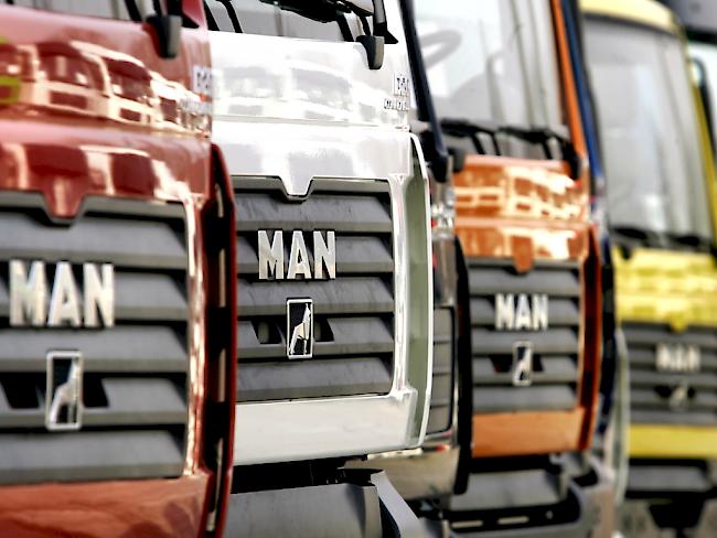 Der Lastwagenbauer MAN will künftig Elektro-Trucks bauen. (Archiv)