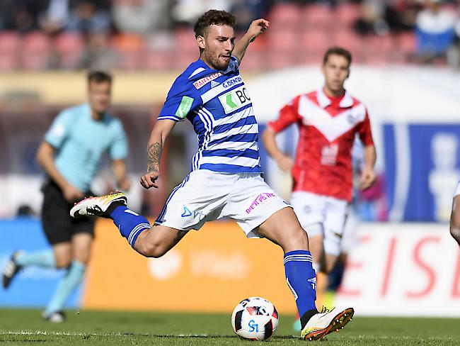 Francesco Margiotta (am Ball) wird Lausanne-Sport in der laufenden Super-League-Saison kaum mehr zur Verfügung stehen