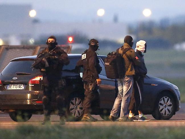 Nach Festnahmen in Montpellier inhaftiert die französische Polizei zwei weitere Personen wegen mutmasslicher Terror-Pläne. (Archivbild)