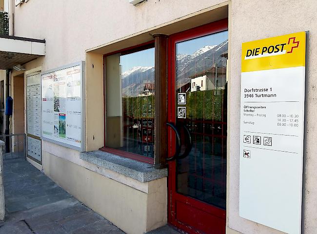 Gelber Riese. Da sie nicht mehr wirtschaftlich betrieben werden kann, soll die Poststelle in Turtmann geschlossen werden.