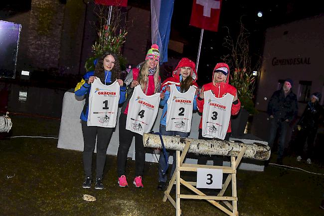 Die Startnummerauslosung für die Kategorie «Elite Frauen» an der Snowbike-WM in Grächen