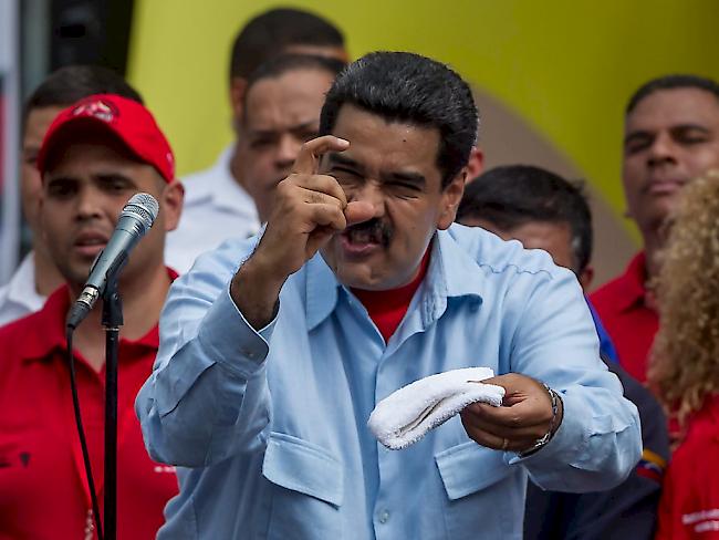 Druck auf Venezuelas Präsidenten Maduro wächst: Mehrere Mitglieder der Organisation Amerikanischer Staaten (OAS) verlangen von ihm eine Wiederherstellung der Demokratie. (Archivbild)