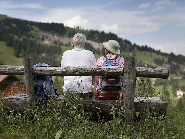 Die Rentenreform 2020 stösst vor allem in der Westschweiz auf Widerstand. Ein Referendumskomitee, dem auch Gewerkschaftsvertreter angehören, formiert sich nun. (Archivbild)