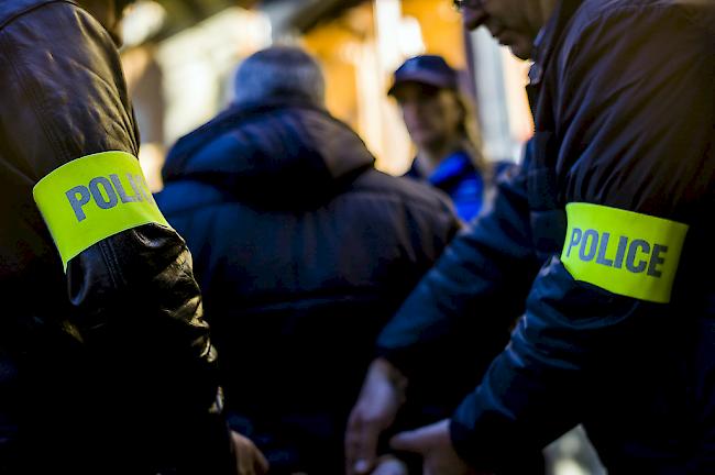 -Zweites-im-Wallis-verhaftetes-Ndrangheta-Mitglied-an-Italien-ausgeliefert-