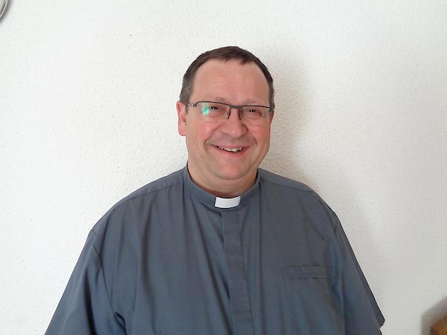 Pfarrer Paul Martone wird zum Pfarrer der Pfarreien Raron und Ausserberg ernannt. 