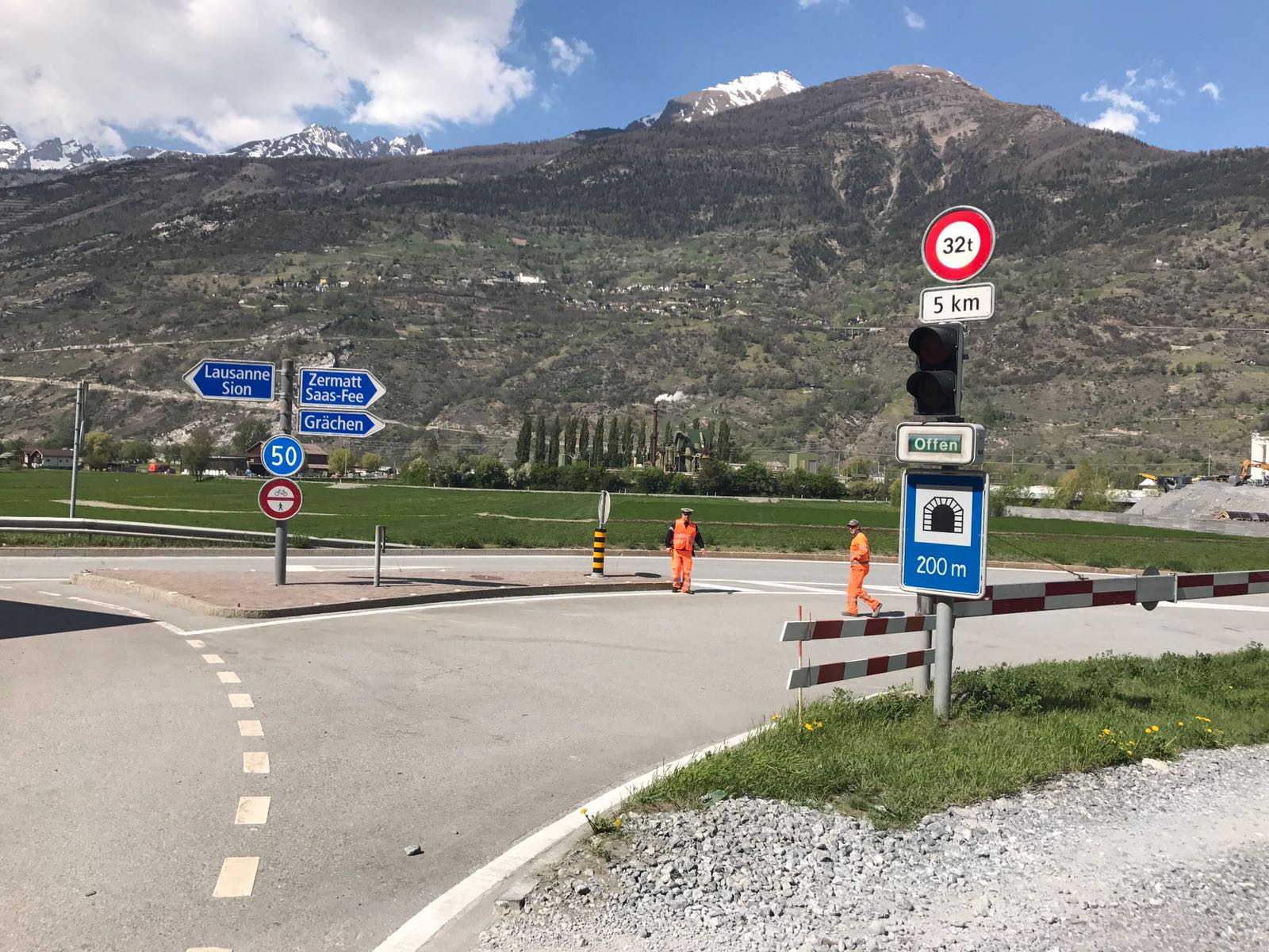 -Vispertaltunnel-ffnet-in-aller-Stille-