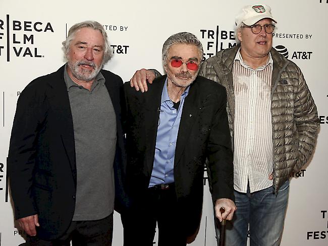 Robert De Niro, Burt Reynolds (Mitte) und Chevy Chase zeigen sich anlässlich des Tribeca Film Festivals in New York.