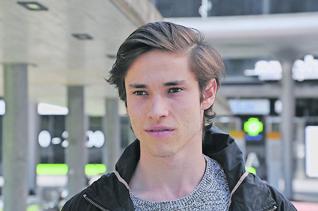 Ian Warm, mit 18 Jahren im Kader des FC Visp.