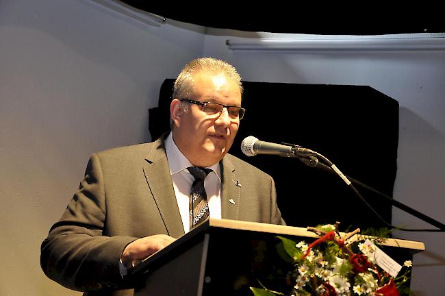 Elmar Furrer als Präsident der Neuwa hiess die Ausstellung offiziell als eröffnet.