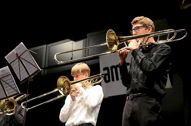Zwei der vier Siegerposaunen von «Happy Trombones»