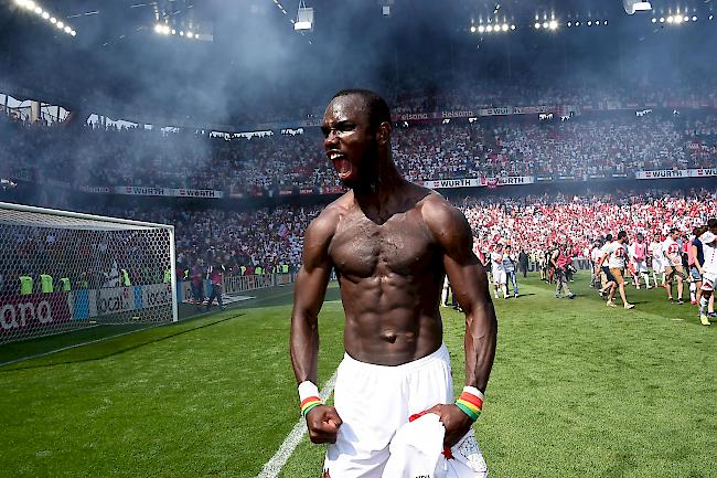Jubelpose: Moussa Konaté nach dem 3:0-Sieg im Cupfinal 2015 gegen Basel.