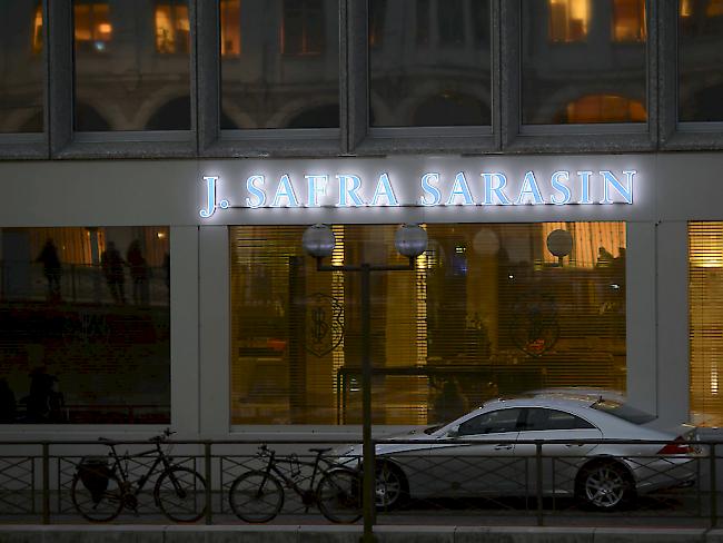 Ein deutsches Gericht verurteilte die Bank  J. Safra Sarasin dazu, dem Besitzer der deutschen Drogeriemarktkette Müller 45 Millionen Euro zu bezahlen. (Archiv)