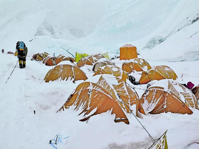 Akklimatisation. Bergführer Klaus Tscherrig weilt seit sechs Wochen im Himalajamassiv zur Vorbereitung für die Besteigung des Mount Everest. 