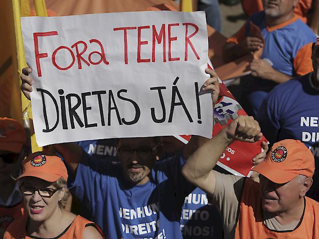 "Verschwinde Temer - sofort!" - Die Aufforderung der Strasse an den brasilianischen Präsidenten könnte nicht unmissverständlicher sein bei der Demonstration in der Hauptstadt.