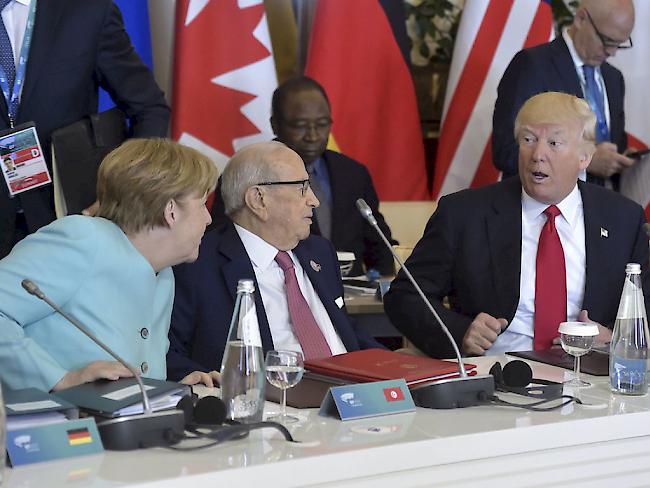 Alles gut Zureden half nichts: US-Präsident Donald Trump (rechts) blockierte am G7-Gipfel viele Themen.