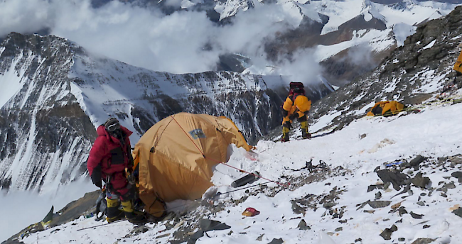 Letztes Camp unterhalb des Gipfels auf 8300 m ü. M. 