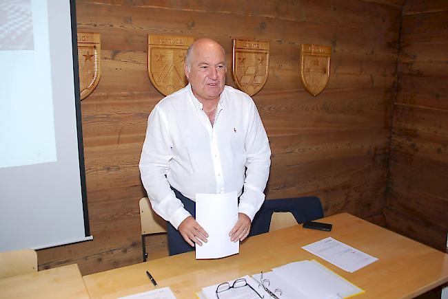 Präsident der Vereinigung Walliser Roggenbrot, Jacques-Roland Coudray. 