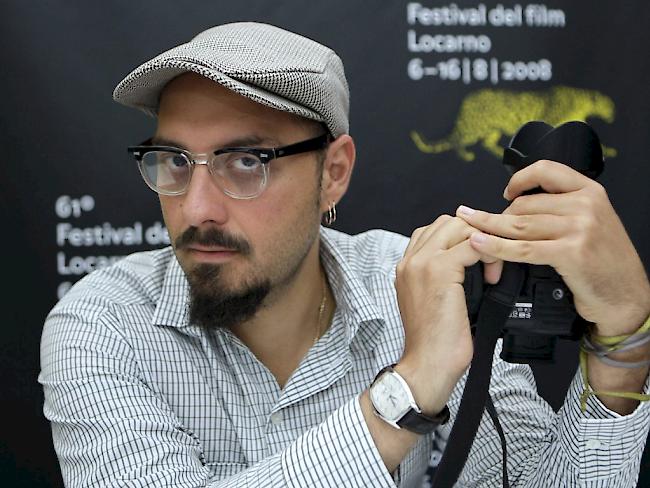 Dem Film- und Theaterregisseur Kirill Serebrennikov - hier 2008 am Filmfestival in Locarno - wird vorgeworfen, er habe Subventionen für Stücke kassiert, die er gar nicht inszeniert habe. Jetzt ruft er auf Facebook Theaterzuschauer als Zeugen auf. (Archivbild)