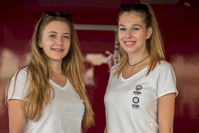 Chloë Sterren (16) aus Visp und Joelle Lehner (16) aus Glis.