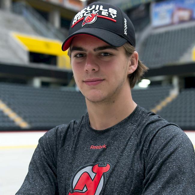 Nun definitiv ein Teufel. Nico Hischier unterschrieb einen Dreijahresvertrag bei den New Jersey Devils.