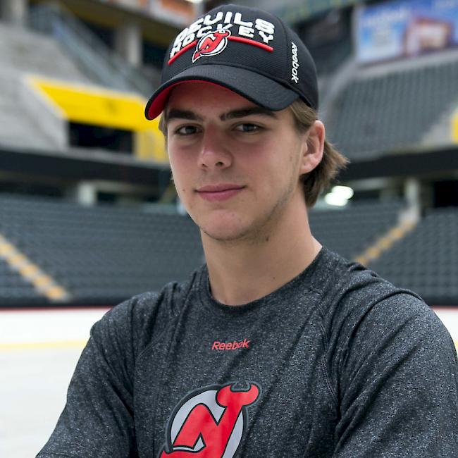 Nun definitiv ein Teufel. Nico Hischier unterschrieb einen Dreijahresvertrag bei den New Jersey Devils. 