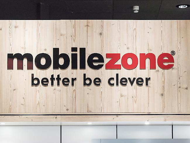 Der Handyanbieter Mobilezone verzeichnete im ersten Halbjahr 2017 einen Umsatzrückgang.