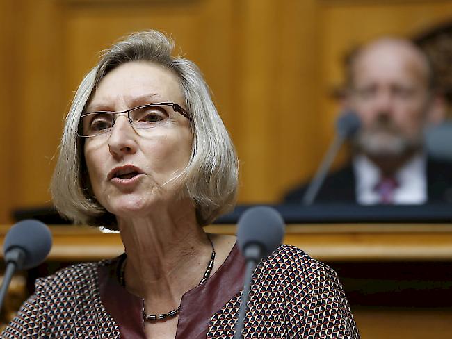 Prisca Birrer-Heimo (SP/LU) spricht von einem Trauerspiel: Der Anlegerschutz werde verschlechtert statt verbessert, kritisierte sie im Nationalrat. (Archivbild)
