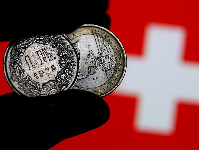 Der Franken verliert gegenüber dem Euro weiter an Wert.