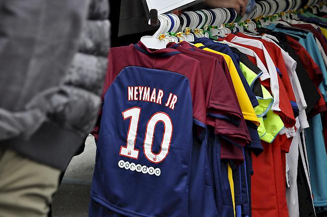 Allerlei Krimskrams: Von Neymar-Trikots...