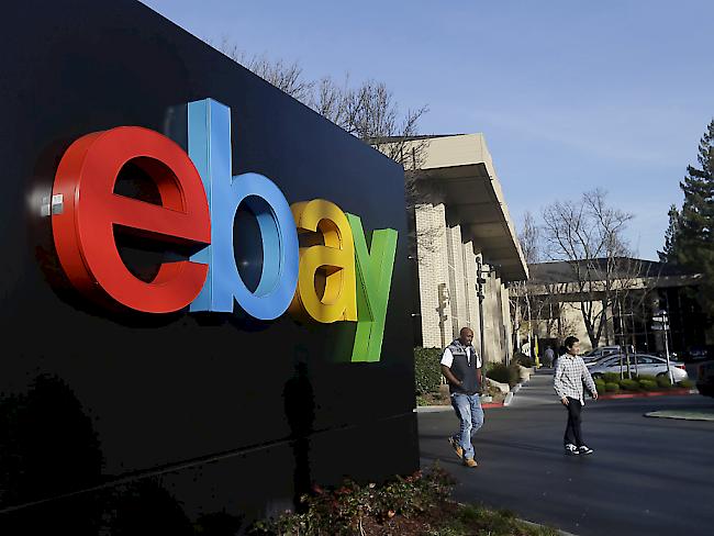 Ebay steckt derzeit viel Geld in seine Online-Plattform und das Marketing. (Archivbild)