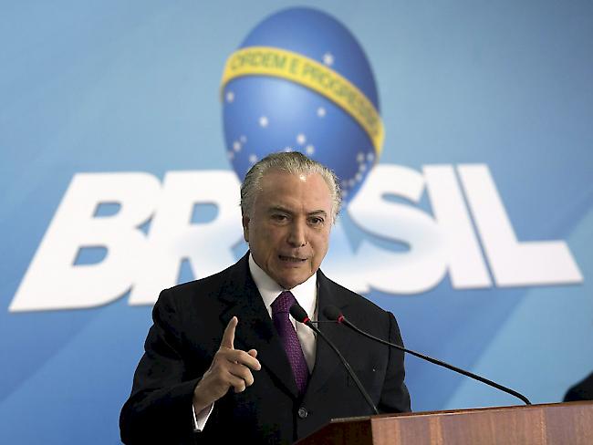 Sieht sich als Opfer einer "Verschwörung": Brasiliens Präsident Michel Temer. (Archivbild)
