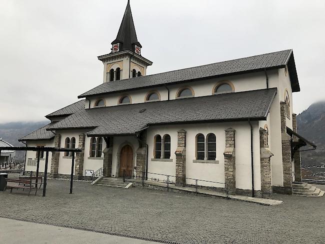 Die Kirche im Dorf Termen.