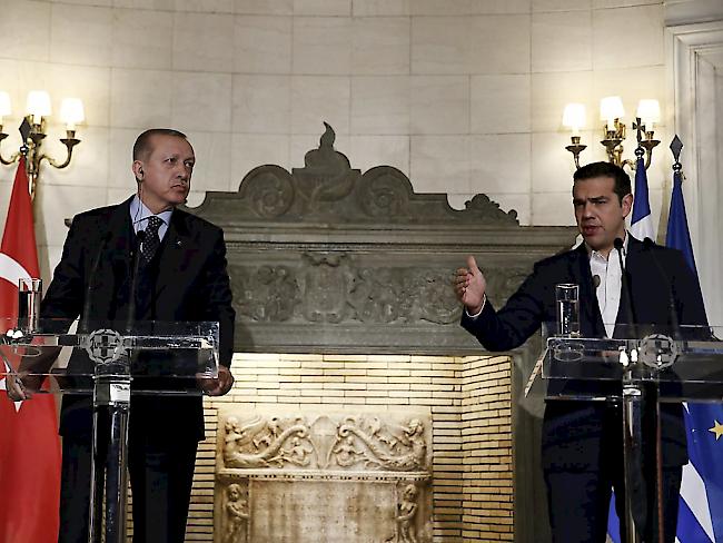 Demonstrieren Einigkeit: Der türkische Präsident Erdogan und der griechische Ministerpräsident Tsipras.