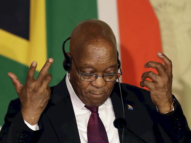 Ein Gericht fordert den südafrikanischen Präsidenten Zuma dazu auf, eine Untersuchungskommission zum Thema Korruption an der Staatsspitze einzusetzen - und rügt Zuma für sein unpräsidiales Verhalten. (Archiv)