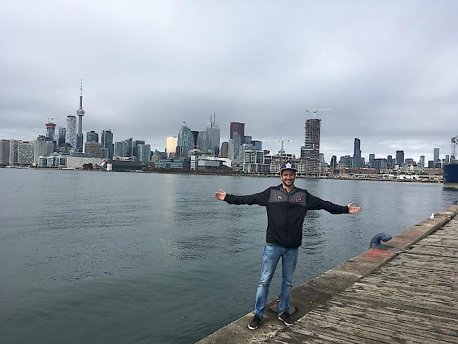 «Ich vor der Waterfront und Skyline von Toronto»