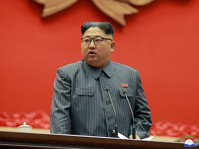 Südkorea bietet Nordkoreas Machthaber Kim Jong Un respektive auf hoher diplomatischer Ebene Gespräche an.