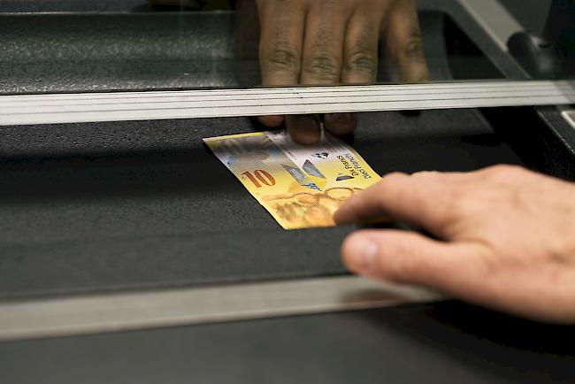 Alte Noten. Der Bundesrat wünscht sich die Aufhebung der Frist für den Umtausch alter Banknoten.