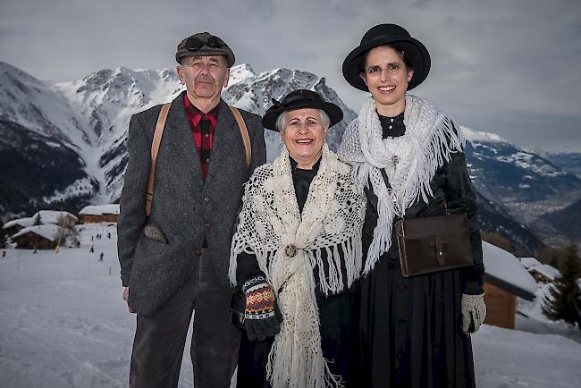 Anton, 68 und Martha Furrer, 69, Katja Inderkummen, 43, alle drei aus Brig.
